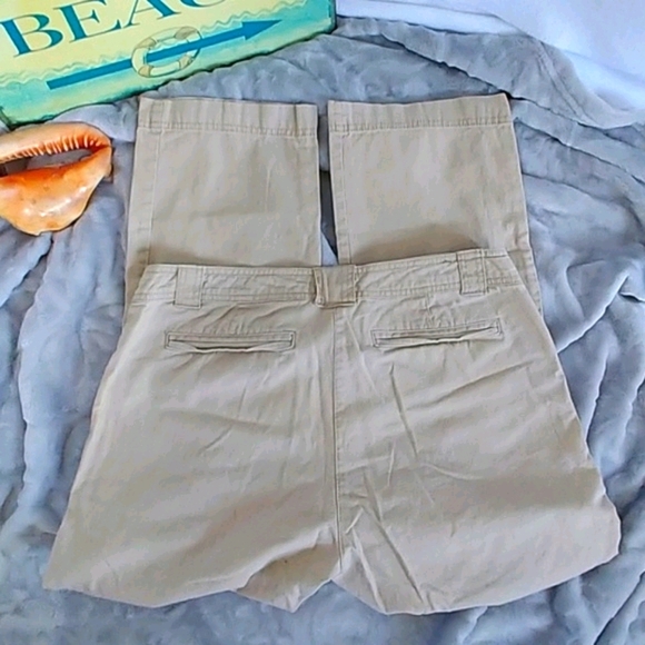 New York & Company Khaki Capri Pants - Picture 3 of 4